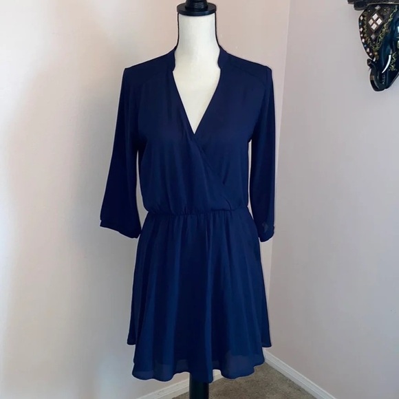 LUSH Kendall Navy Mini Dress 3/4- Size S - Picture 4 of 6